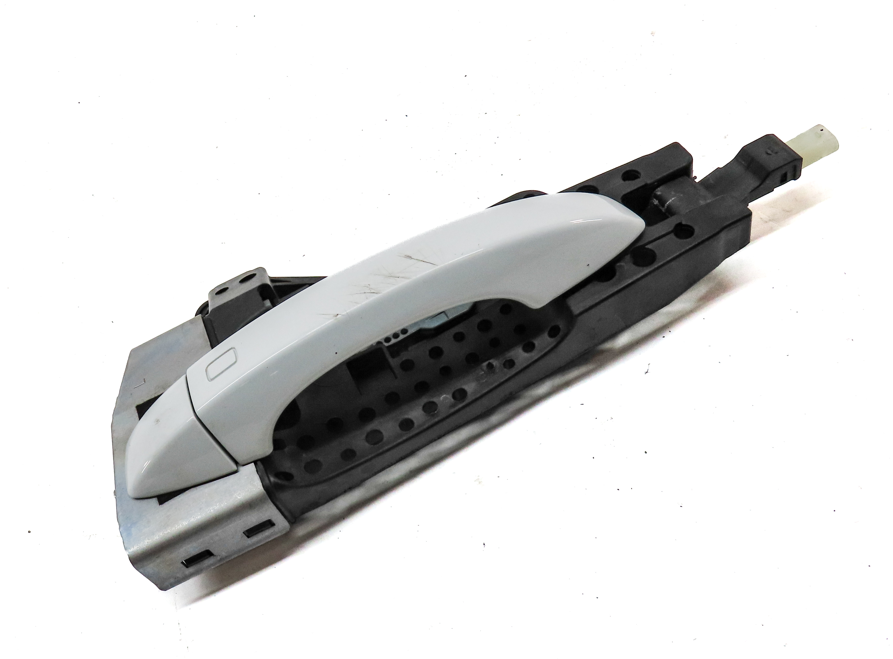17-20 AUDI Q7 (4M) FRONT LEFT DRIVER KEYLESS EXTERIOR DOOR HANDLE (White) — exact item pictured